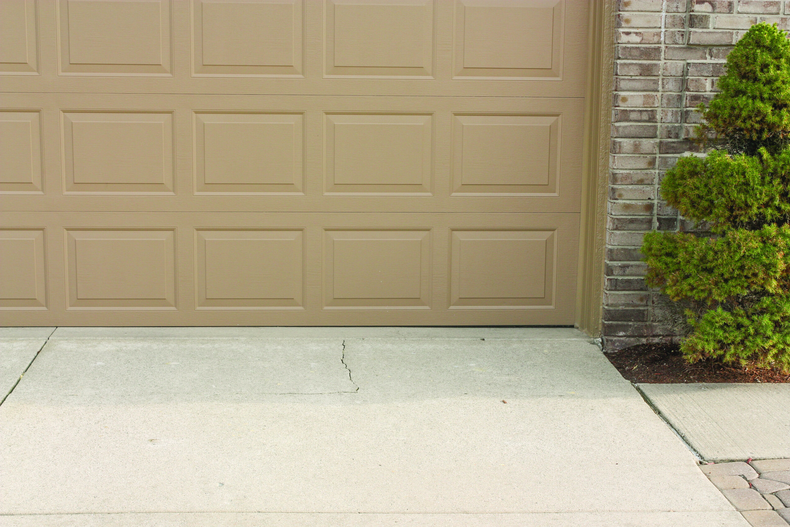 PolyLevel_Garage-Side-Door_01_After